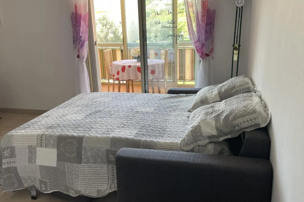 Apartment T2 With Balcony Close To The Sea Sainte-Maxime